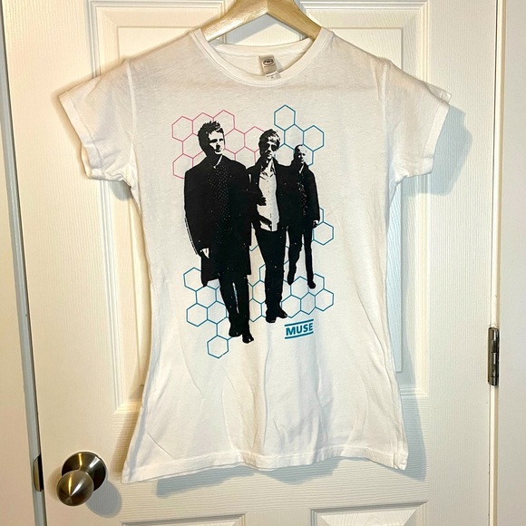 Next Level Apparel Tops - Next Level Apparel Muse white band tee jr sz XL